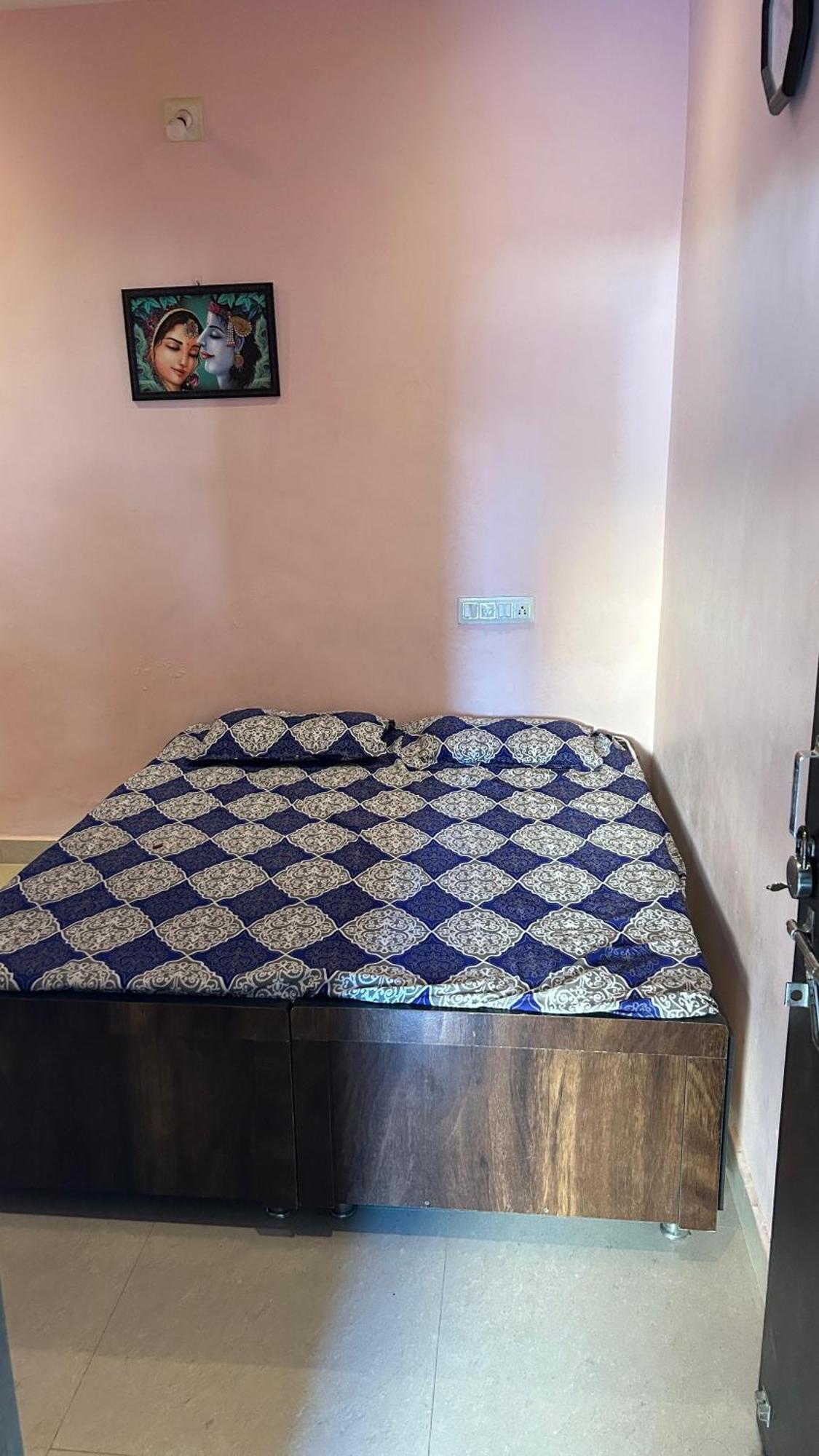 Dwarka Home Stay 2 Only Family ภายนอก รูปภาพ
